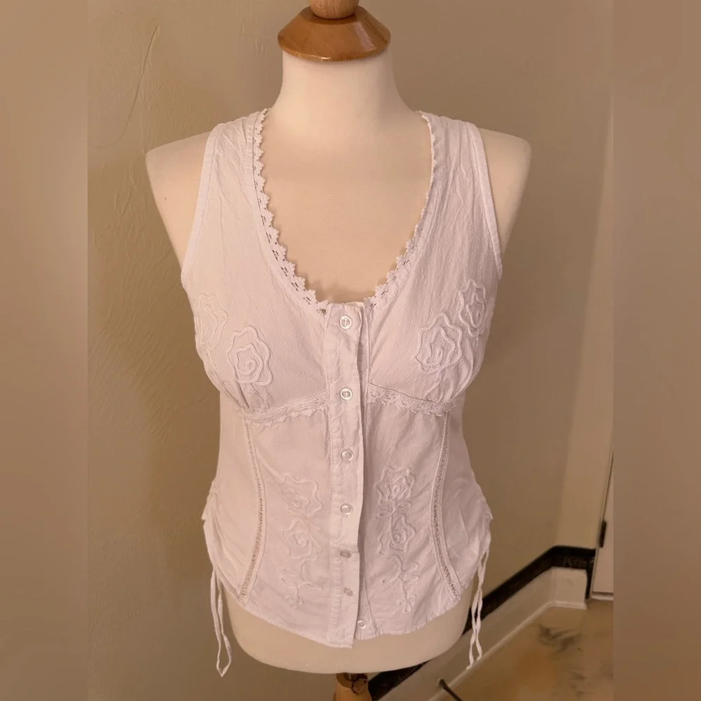 Giocam Peruvian Cotton Embroidered Vest Top M Boho Cottagecore Button Front - Picture 3 of 9